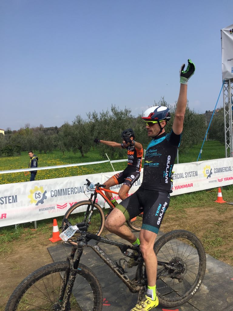 Ivan Degasperi su ALEENA vince la Granfondo Garda Lake
