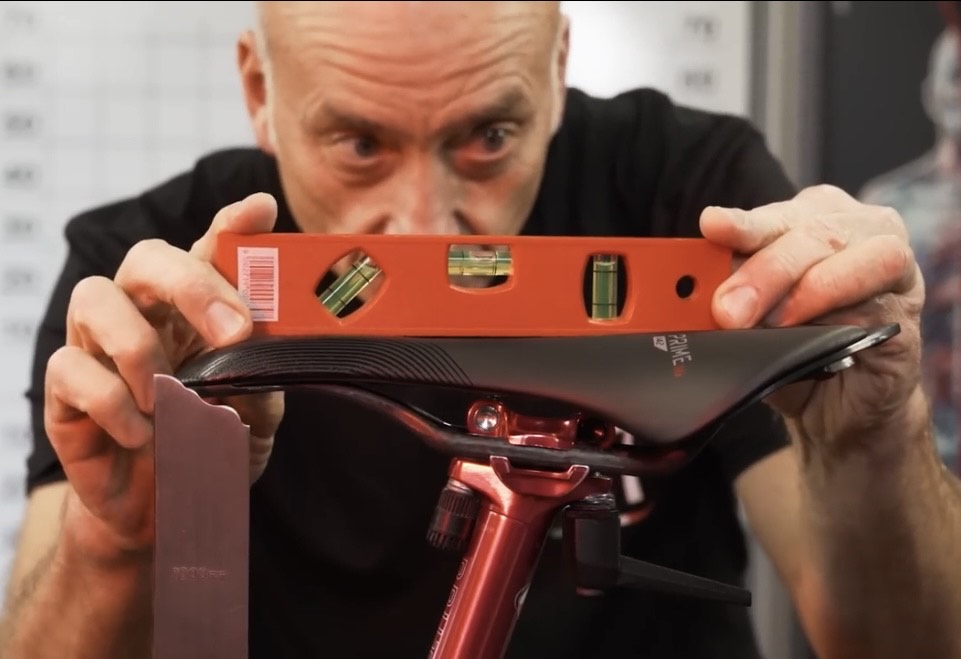 Come scegliere la sella da ciclismo perfetta / How to find the best bike saddle